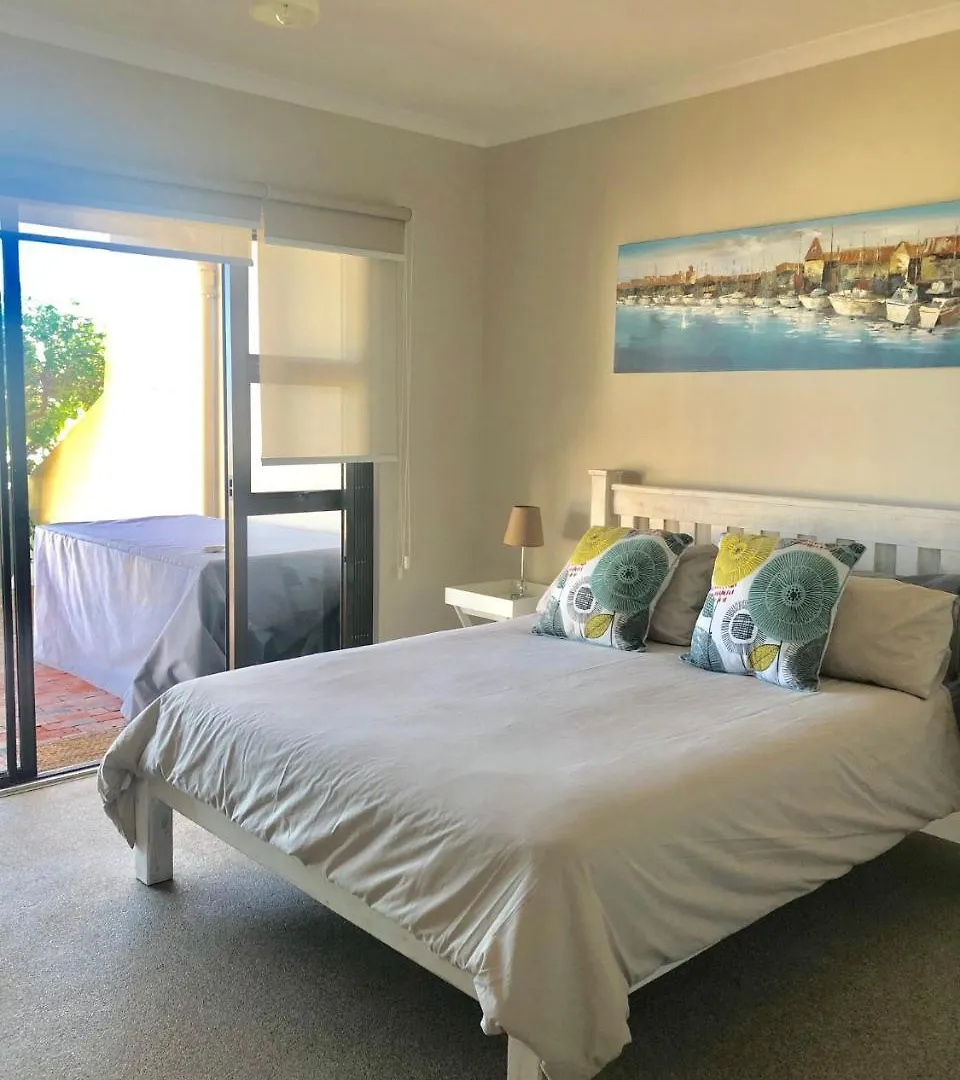 Beachfront Apartment At Malata Bloubergstrand South Africa